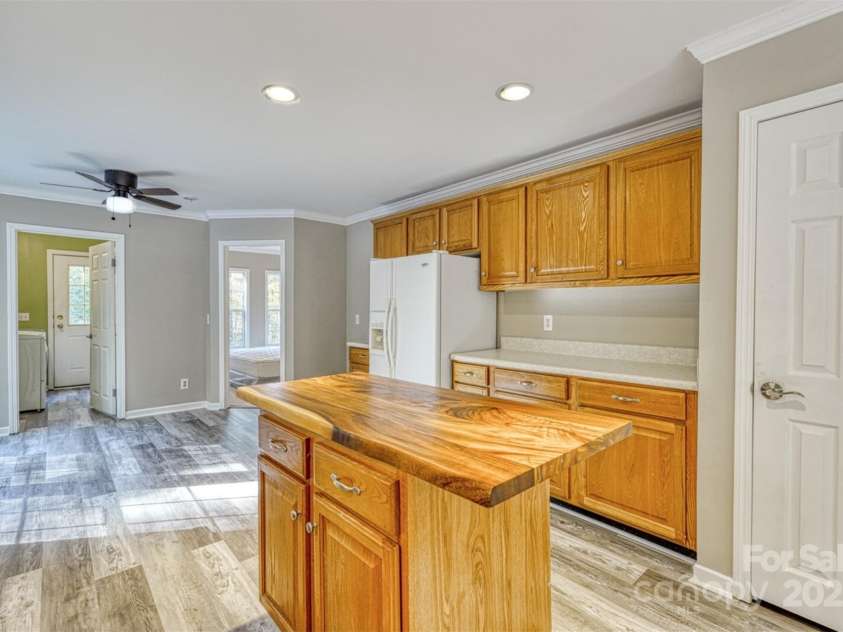 23 Clarks Crossing Way, Black Mountain, NC 28711.  MLS# CAR4306791, YatesRealty ID 3664. 