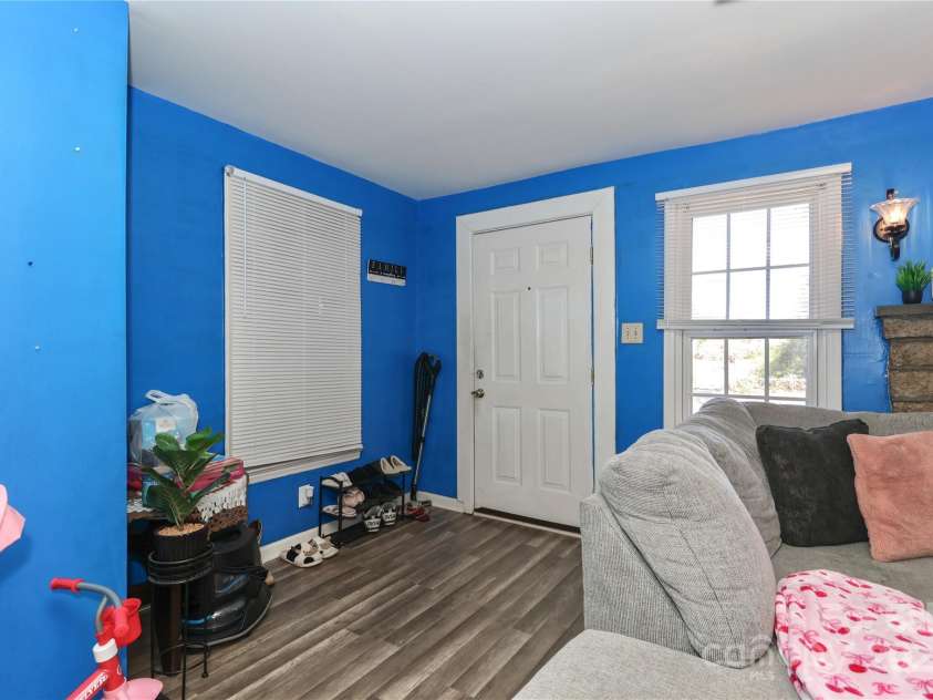 500 13th Street, Kannapolis, NC 28083.  MLS# CAR4318512, YatesRealty ID 3664. 