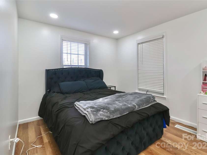 500 13th Street, Kannapolis, NC 28083.  MLS# CAR4318512, YatesRealty ID 3664. 