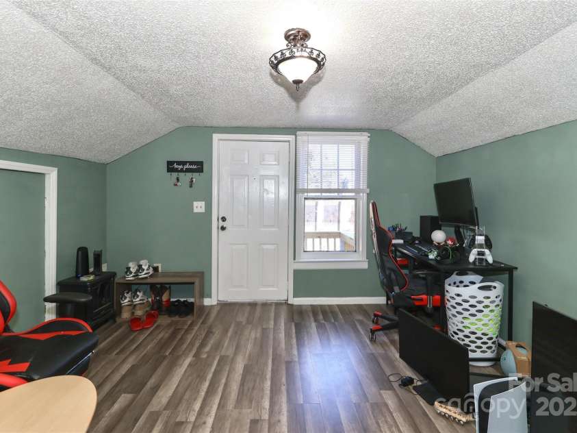 500 13th Street, Kannapolis, NC 28083.  MLS# CAR4318512, YatesRealty ID 3664. 