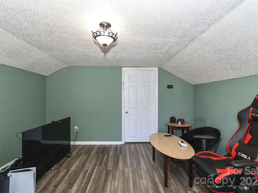 500 13th Street, Kannapolis, NC 28083.  MLS# CAR4318512, YatesRealty ID 3664. 