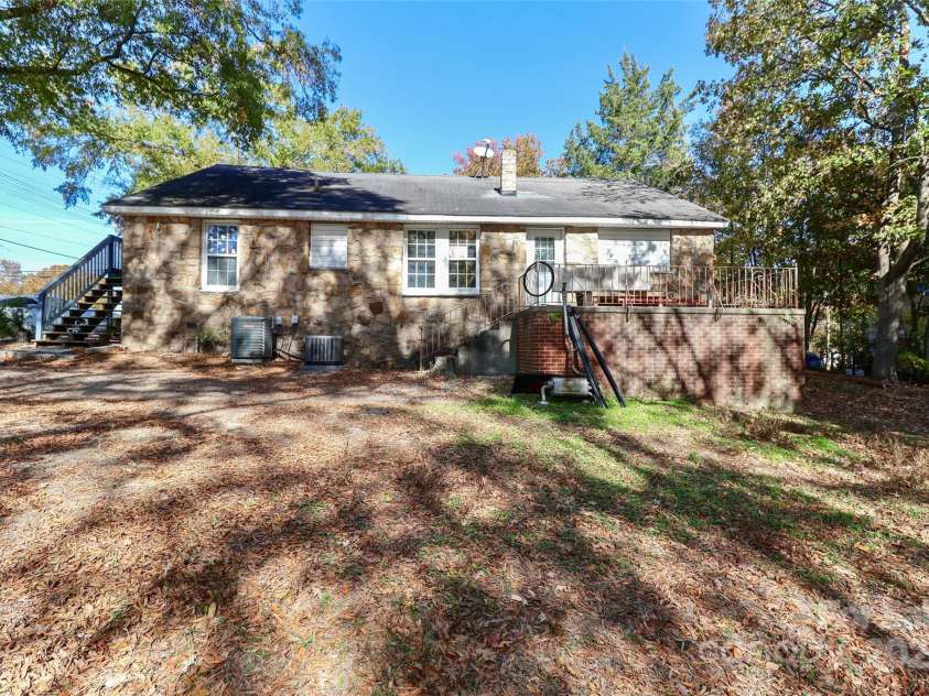 500 13th Street, Kannapolis, NC 28083.  MLS# CAR4318512, YatesRealty ID 3664. 