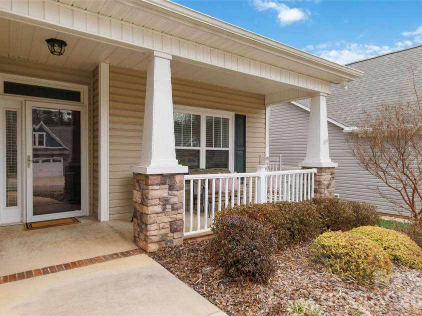 520 River Birch Drive, Salisbury, NC 28146.  MLS# CAR4341475, YatesRealty ID 3664. 