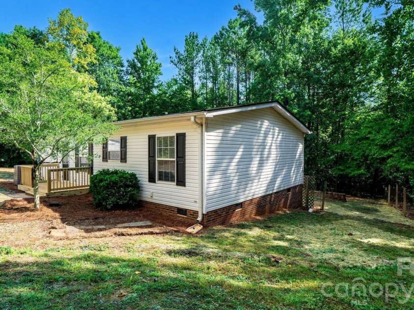 442 Lambs Way, Iron Station, NC 28080.  MLS# CAR4400002, YatesRealty ID 36642. 