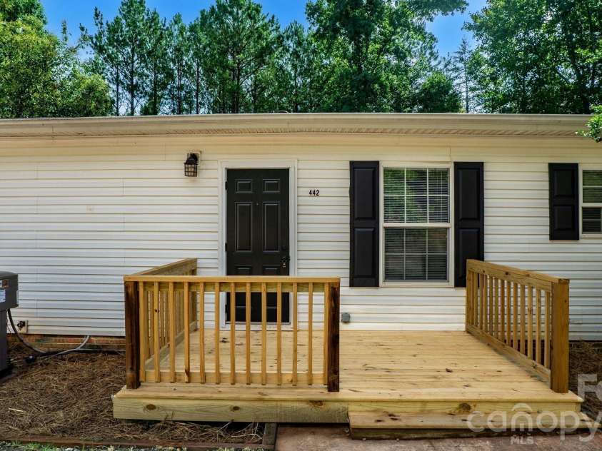 442 Lambs Way, Iron Station, NC 28080.  MLS# CAR4400002, YatesRealty ID 36642. 