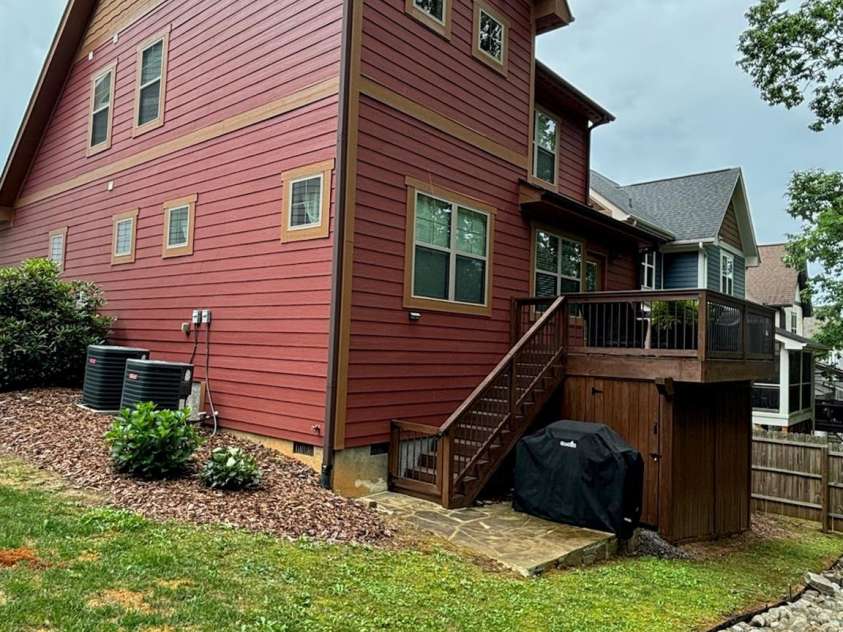 39 Tudor Way, Black Mountain, NC 28711.  MLS# CAR4389836, YatesRealty ID 36643. 