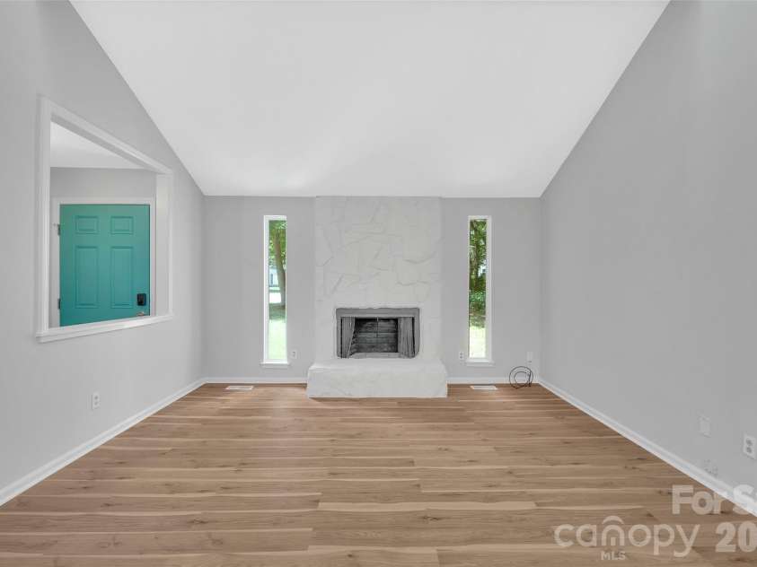 4506 Elm Field Court, Charlotte, NC 28227.  MLS# CAR4400867, YatesRealty ID 36647. 