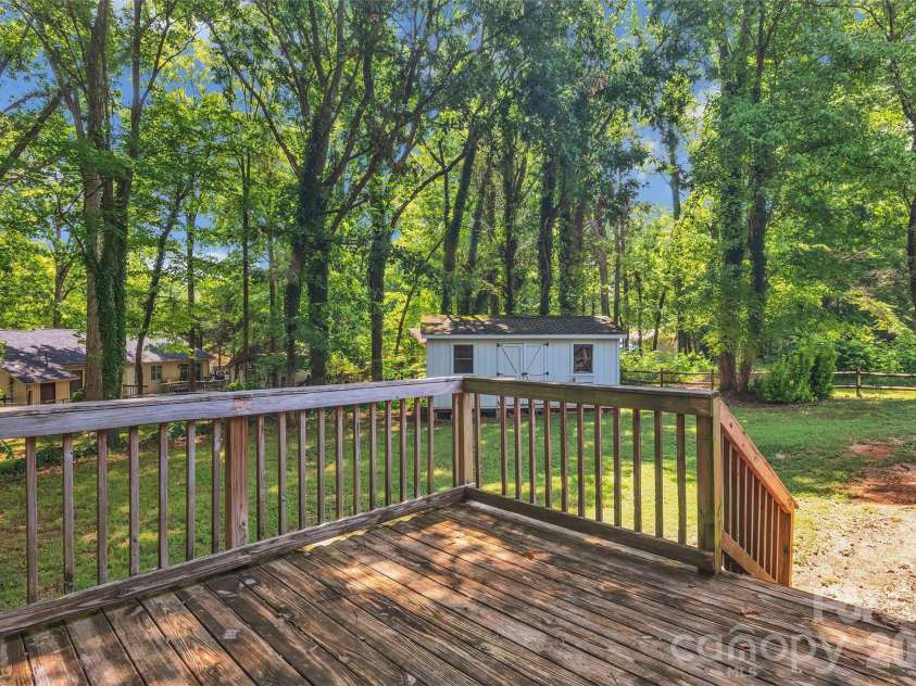 4506 Elm Field Court, Charlotte, NC 28227.  MLS# CAR4400867, YatesRealty ID 36647. 