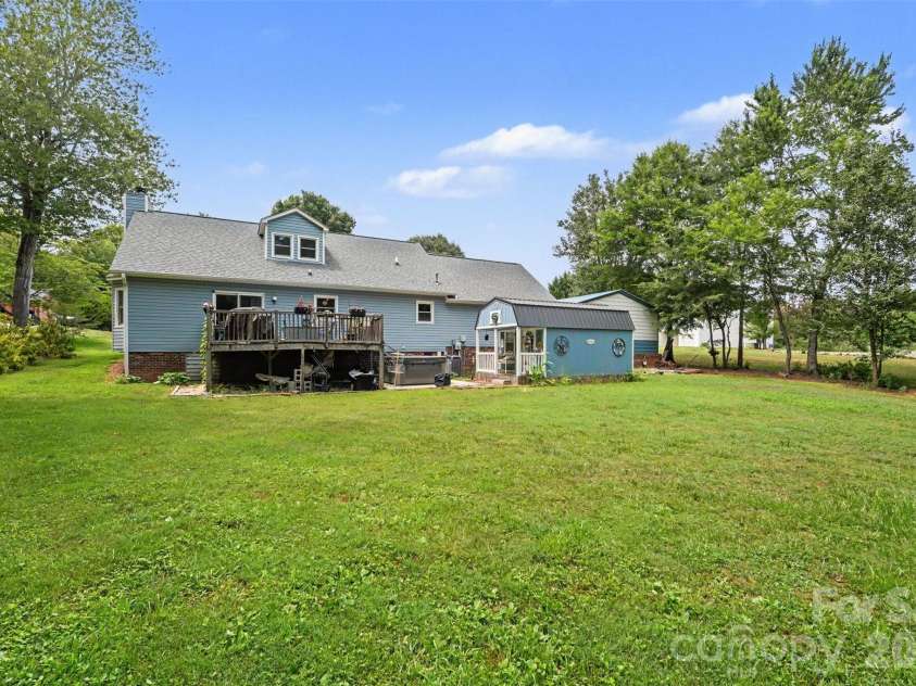 1446 32nd Street Court, Conover, NC 28613.  MLS# CAR4402304, YatesRealty ID 36649. 