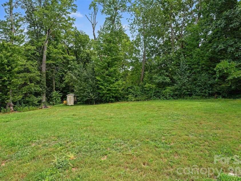 1446 32nd Street Court, Conover, NC 28613.  MLS# CAR4402304, YatesRealty ID 36649. 