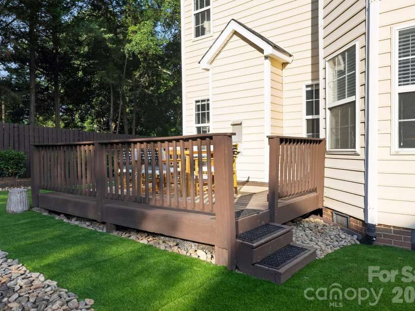10513 Orchid Hill Lane, Charlotte, NC 28277.  MLS# CAR4399176, YatesRealty ID 36651. 