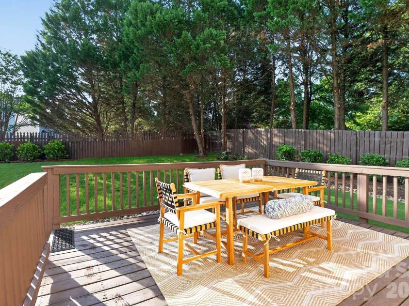 10513 Orchid Hill Lane, Charlotte, NC 28277.  MLS# CAR4399176, YatesRealty ID 36651. 