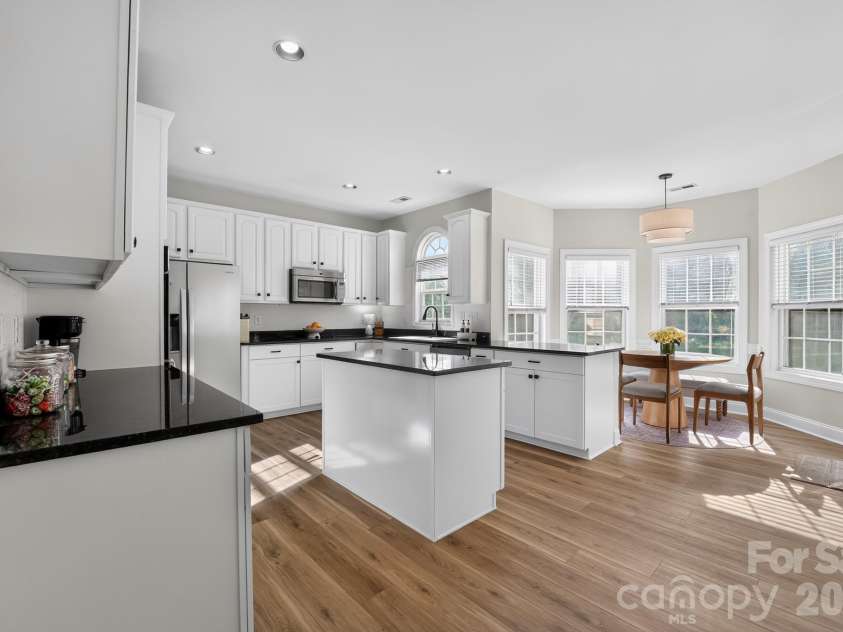 10513 Orchid Hill Lane, Charlotte, NC 28277.  MLS# CAR4435829, YatesRealty ID 36651. 