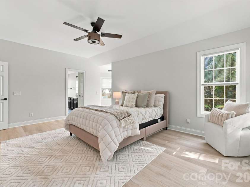 10513 Orchid Hill Lane, Charlotte, NC 28277.  MLS# CAR4435829, YatesRealty ID 36651. 