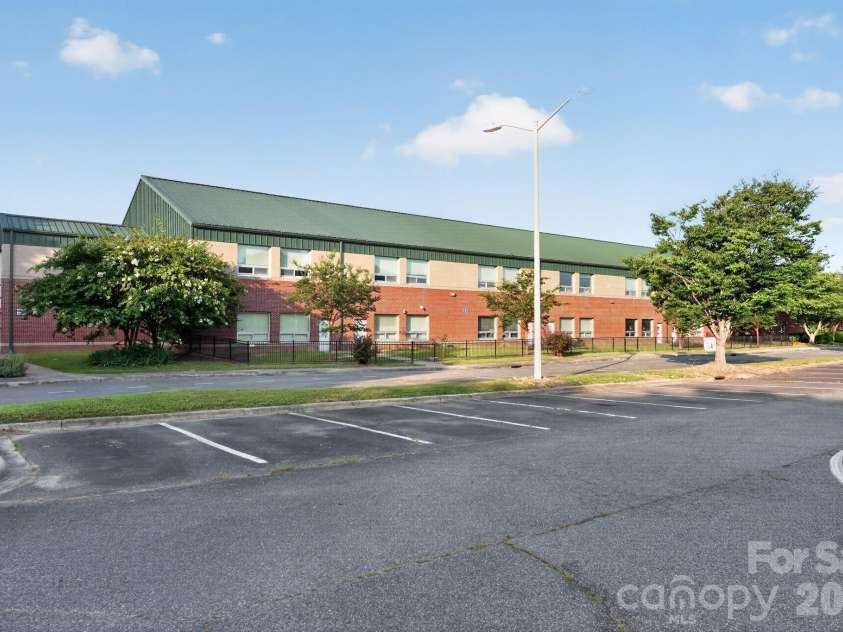 10513 Orchid Hill Lane, Charlotte, NC 28277.  MLS# CAR4435829, YatesRealty ID 36651. 