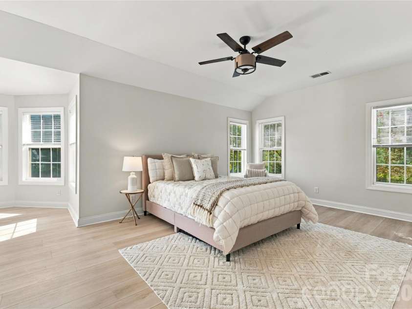 10513 Orchid Hill Lane, Charlotte, NC 28277.  MLS# CAR4435829, YatesRealty ID 36651. Primary bedroom