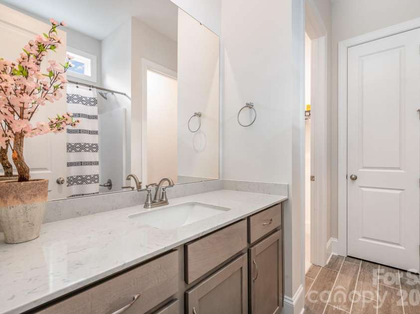 1390 Cedardale Lane, Denver, NC 28037.  MLS# CAR4394013, YatesRealty ID 36652. 