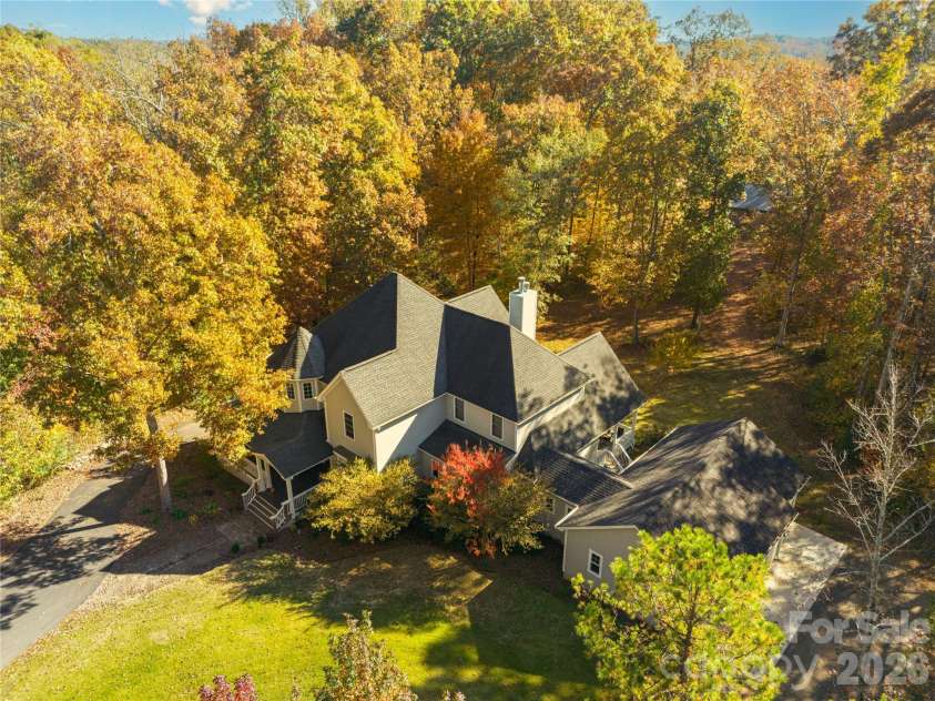 650 Elmhurst Drive, Fort Mill, SC 29715.  MLS# CAR4396878, YatesRealty ID 36653. 