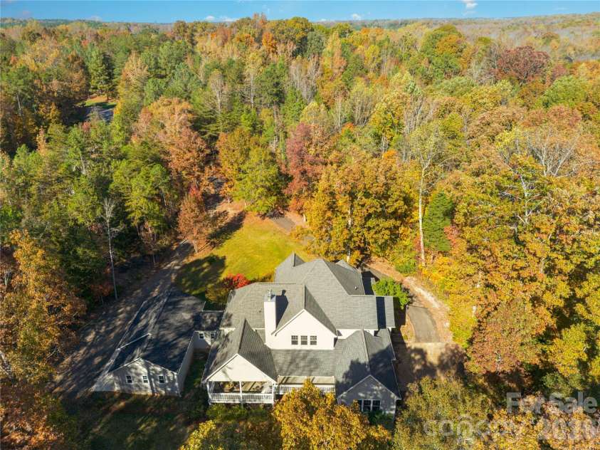 650 Elmhurst Drive, Fort Mill, SC 29715.  MLS# CAR4396878, YatesRealty ID 36653. 