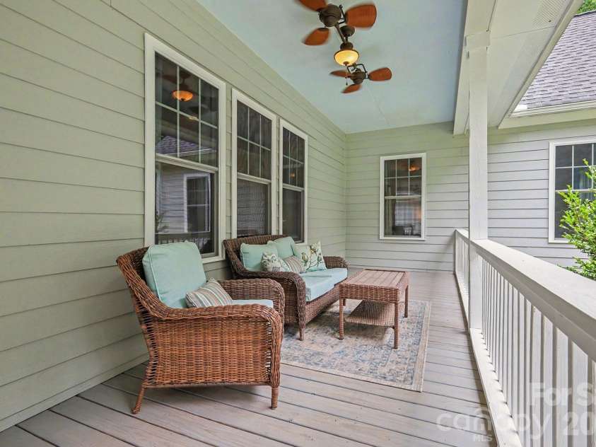 650 Elmhurst Drive, Fort Mill, SC 29715.  MLS# CAR4396878, YatesRealty ID 36653. 