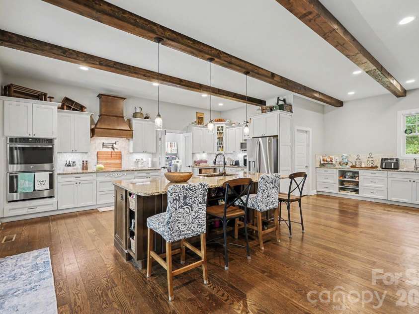 650 Elmhurst Drive, Fort Mill, SC 29715.  MLS# CAR4396878, YatesRealty ID 36653. 