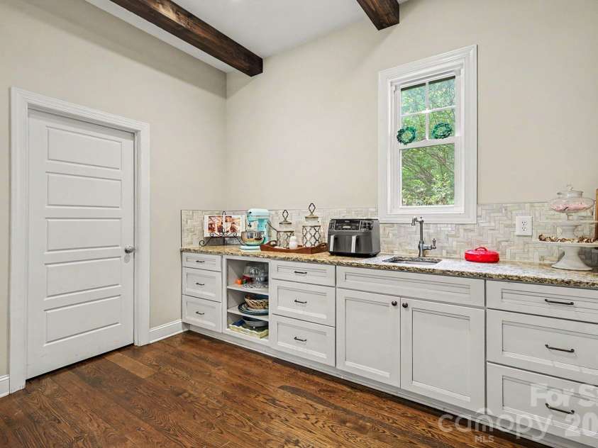 650 Elmhurst Drive, Fort Mill, SC 29715.  MLS# CAR4396878, YatesRealty ID 36653. 