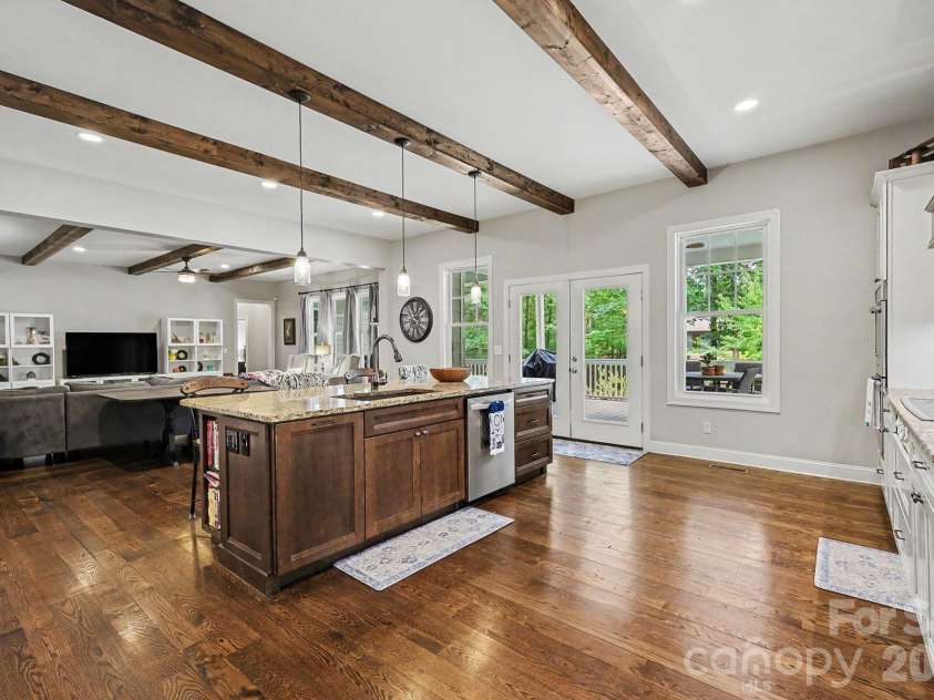 650 Elmhurst Drive, Fort Mill, SC 29715.  MLS# CAR4396878, YatesRealty ID 36653. 