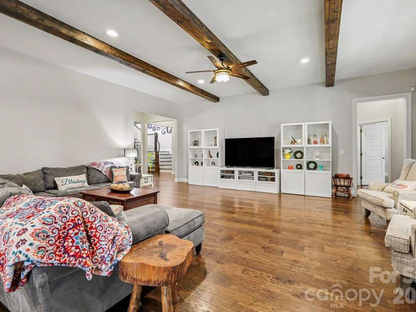 650 Elmhurst Drive, Fort Mill, SC 29715.  MLS# CAR4396878, YatesRealty ID 36653. 
