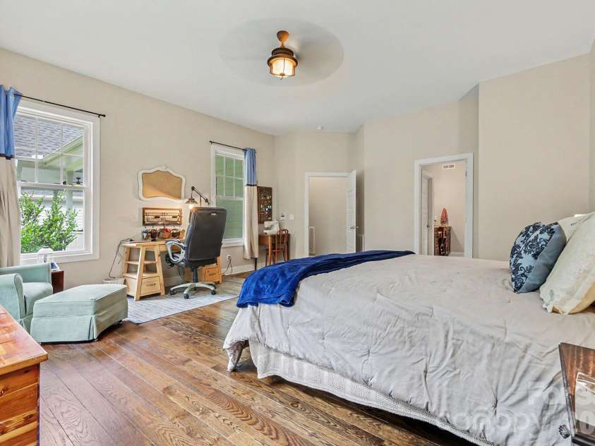 650 Elmhurst Drive, Fort Mill, SC 29715.  MLS# CAR4396878, YatesRealty ID 36653. PRIMARY