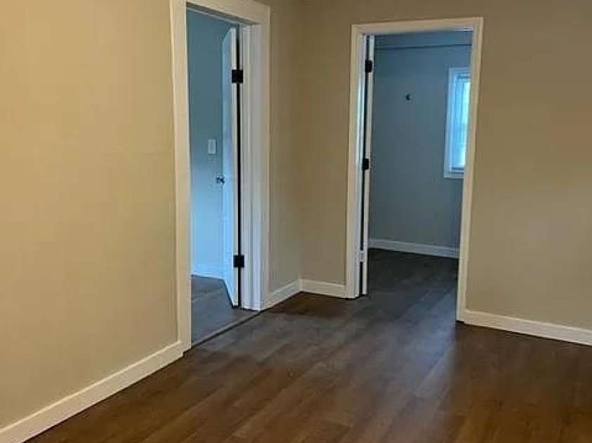 105 Pugh Street, Lexington, NC 27292.  MLS# CAR4403192, YatesRealty ID 36654. 