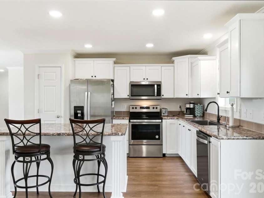 154 Back Acres Lane, Kannapolis, NC 28081.  MLS# CAR4402873, YatesRealty ID 36655. 
