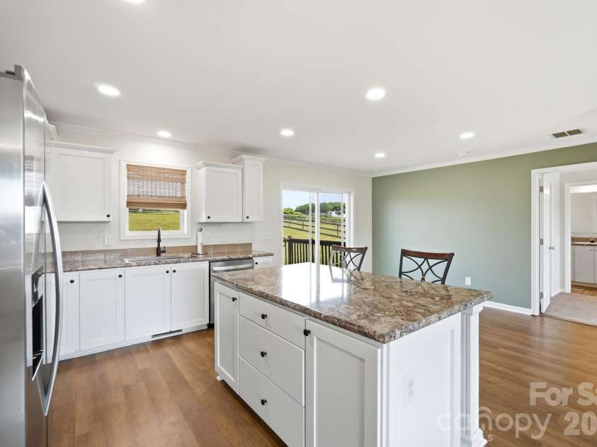 154 Back Acres Lane, Kannapolis, NC 28081.  MLS# CAR4402873, YatesRealty ID 36655. 