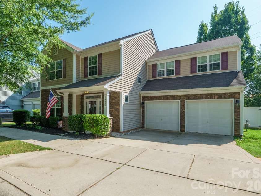 17120 Caldwell Track Drive, Huntersville, NC 28078.  MLS# CAR4402971, YatesRealty ID 36656. 