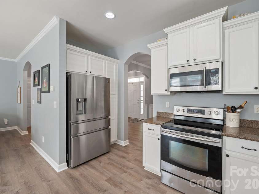 17120 Caldwell Track Drive, Huntersville, NC 28078.  MLS# CAR4402971, YatesRealty ID 36656. 