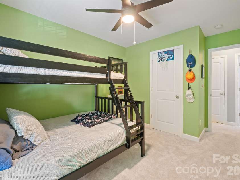 17120 Caldwell Track Drive, Huntersville, NC 28078.  MLS# CAR4402971, YatesRealty ID 36656. 