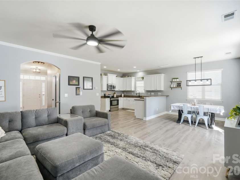 17120 Caldwell Track Drive, Huntersville, NC 28078.  MLS# CAR4421449, YatesRealty ID 36656. 