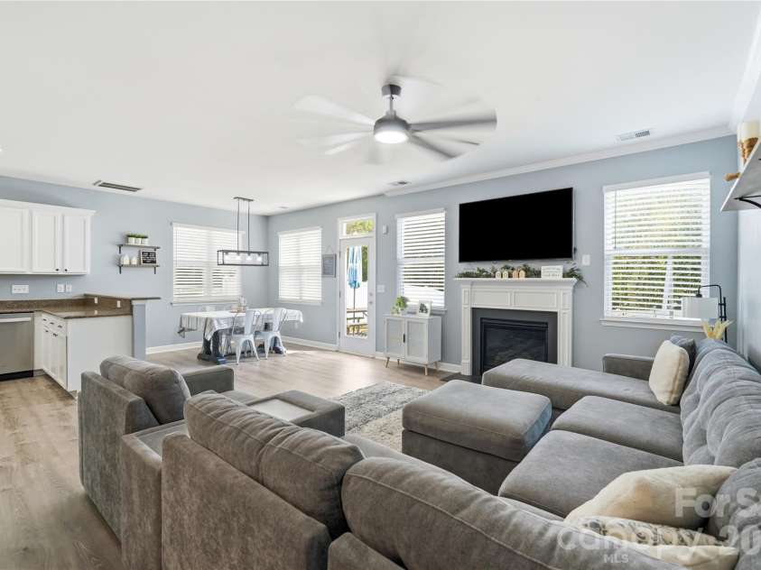 17120 Caldwell Track Drive, Huntersville, NC 28078.  MLS# CAR4421449, YatesRealty ID 36656. 