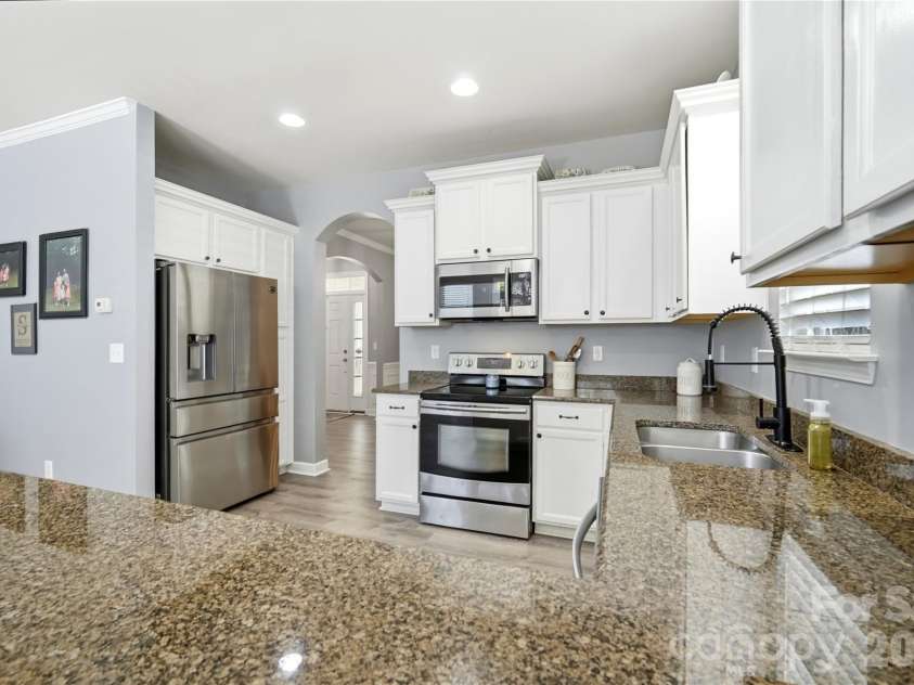 17120 Caldwell Track Drive, Huntersville, NC 28078.  MLS# CAR4421449, YatesRealty ID 36656. 