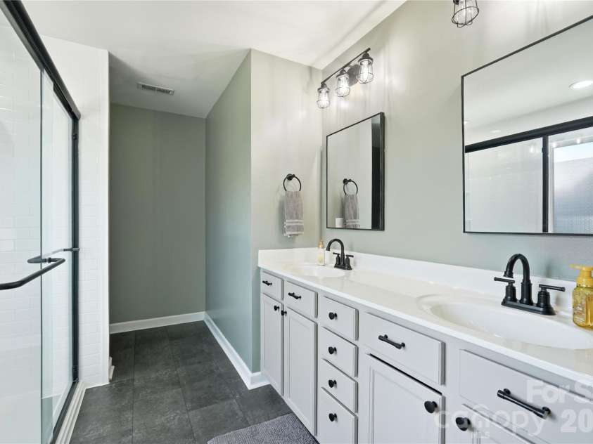 17120 Caldwell Track Drive, Huntersville, NC 28078.  MLS# CAR4421449, YatesRealty ID 36656. 