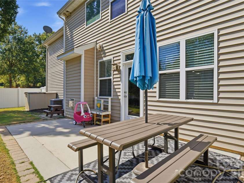 17120 Caldwell Track Drive, Huntersville, NC 28078.  MLS# CAR4421449, YatesRealty ID 36656. 