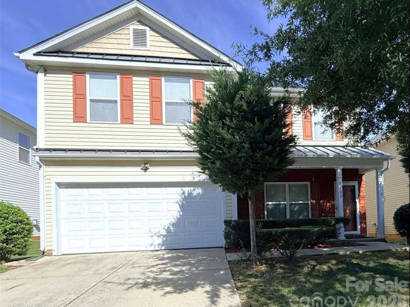 8703 Earthenware Drive, Charlotte, NC 28269.  MLS# CAR4402964, YatesRealty ID 36657. 