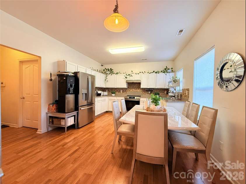 8703 Earthenware Drive, Charlotte, NC 28269.  MLS# CAR4402964, YatesRealty ID 36657. 