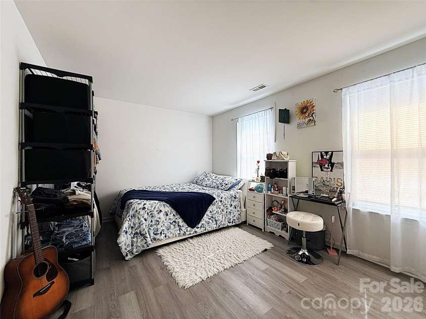 8703 Earthenware Drive, Charlotte, NC 28269.  MLS# CAR4402964, YatesRealty ID 36657. 