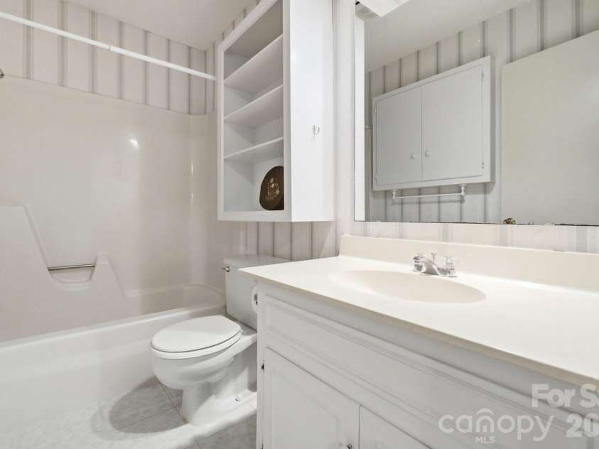 1507 Heatherloch Drive, Gastonia, NC 28054.  MLS# CAR4402680, YatesRealty ID 36658. Lower Level Bath 2