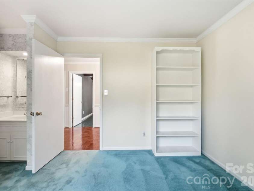 1507 Heatherloch Drive, Gastonia, NC 28054.  MLS# CAR4402680, YatesRealty ID 36658. Main Level Bedroom