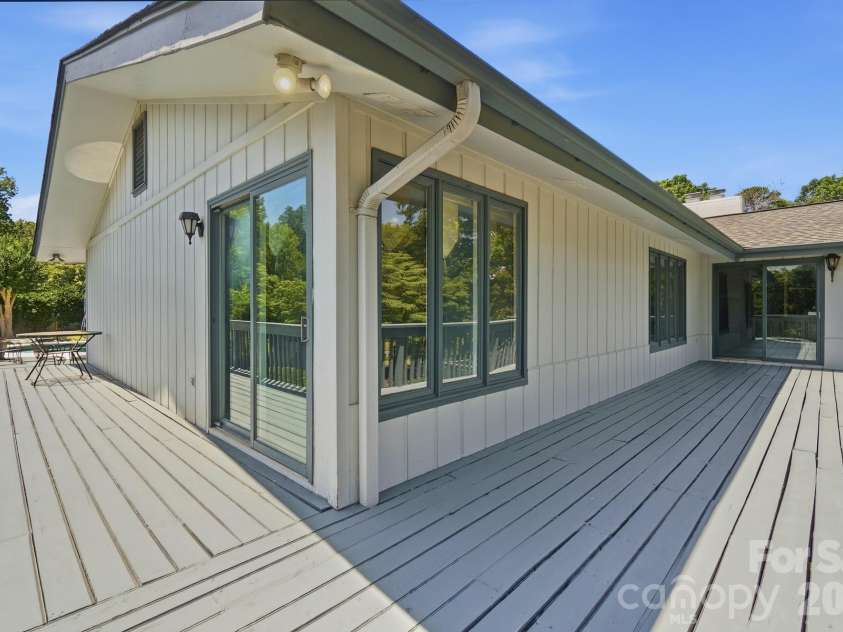 1507 Heatherloch Drive, Gastonia, NC 28054.  MLS# CAR4402680, YatesRealty ID 36658. Primary Bedroom Access to Deck