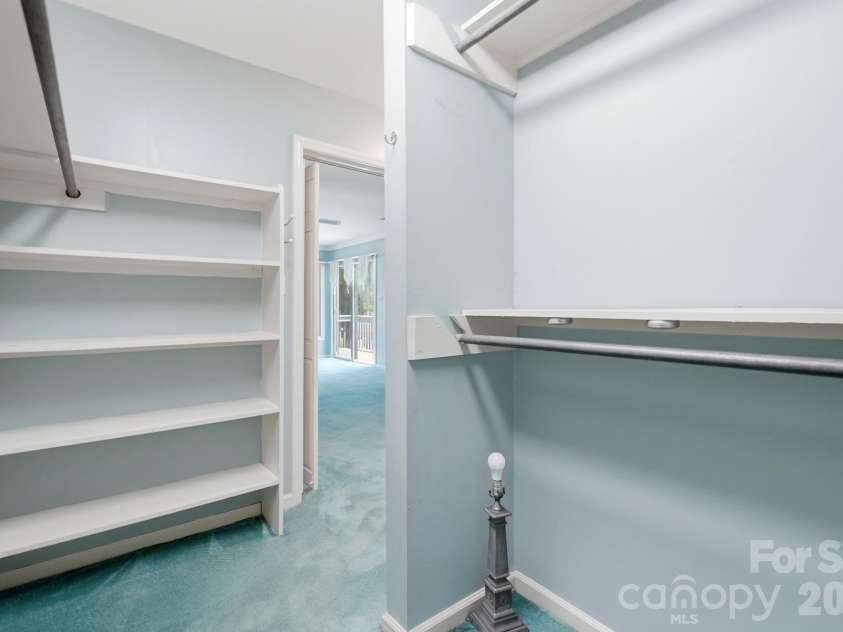 1507 Heatherloch Drive, Gastonia, NC 28054.  MLS# CAR4402680, YatesRealty ID 36658. Primary Closet