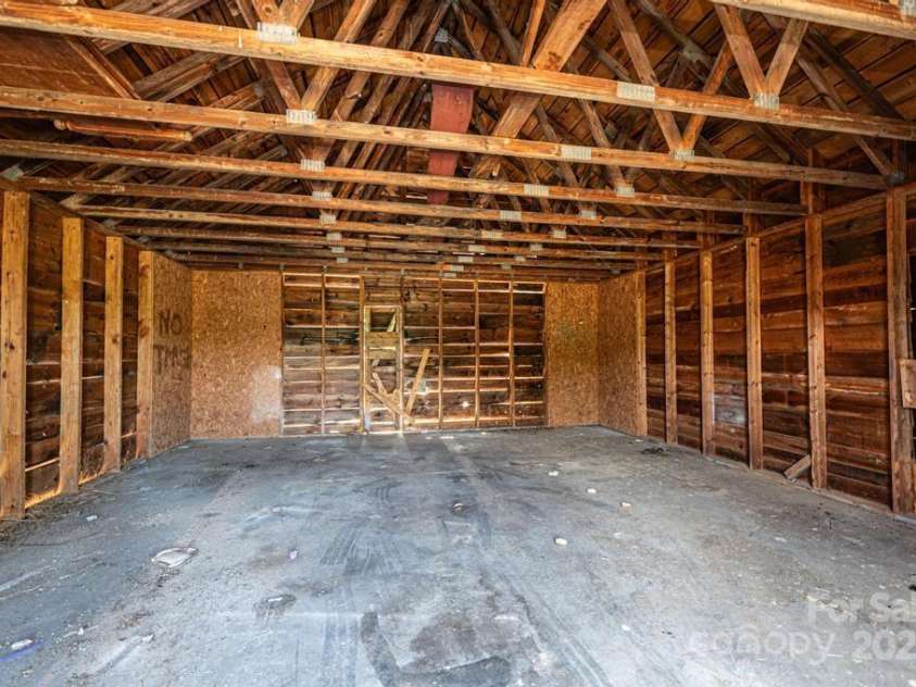 3398 Shamrock Heights, Hudson, NC 28638.  MLS# CAR4332297, YatesRealty ID 3666. 