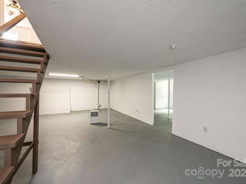 3398 Shamrock Heights, Hudson, NC 28638.  MLS# CAR4332297, YatesRealty ID 3666. 