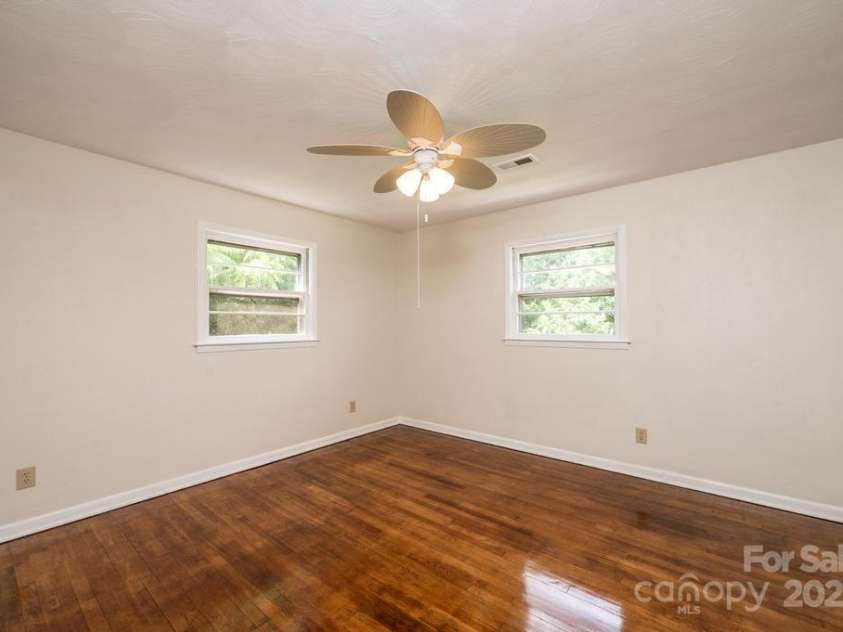 3398 Shamrock Heights, Hudson, NC 28638.  MLS# CAR4332297, YatesRealty ID 3666. Ceiling fans galore!